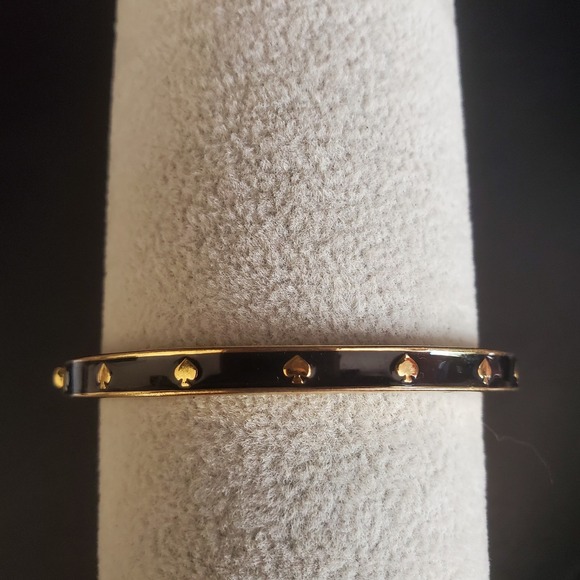 Kate Spade Spot the Spade Narrow Hinged Bangle Black Enamel Gold Plate Signed - Picture 4 of 8